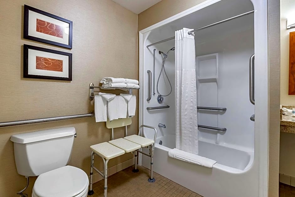 Comfort Suites Coralville I-80
