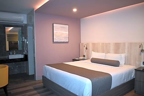 Superior King Room