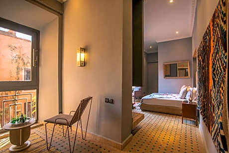 Deluxe Double Room with Shower