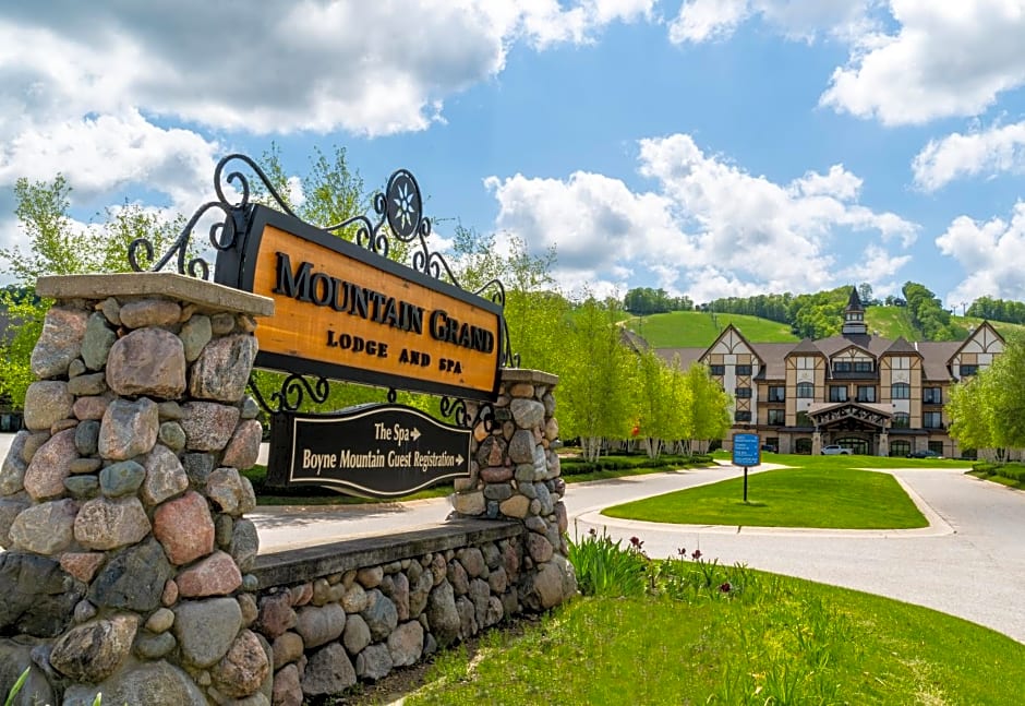 Boyne Mountain Water Park Your Bucket List Starts Here - t7t7p5k