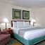 La Quinta Inn & Suites by Wyndham Chicago Willowbrook