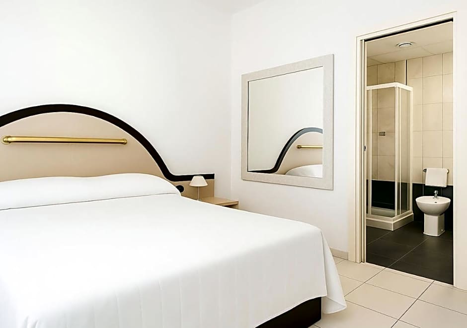 Sechi Hotel Milano with parking