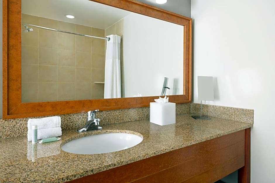 Courtyard by Marriott Montvale