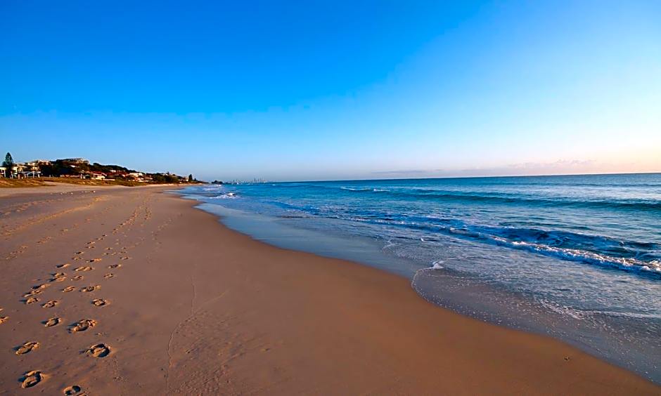 San Simeon Beachfront Apartments Tugun