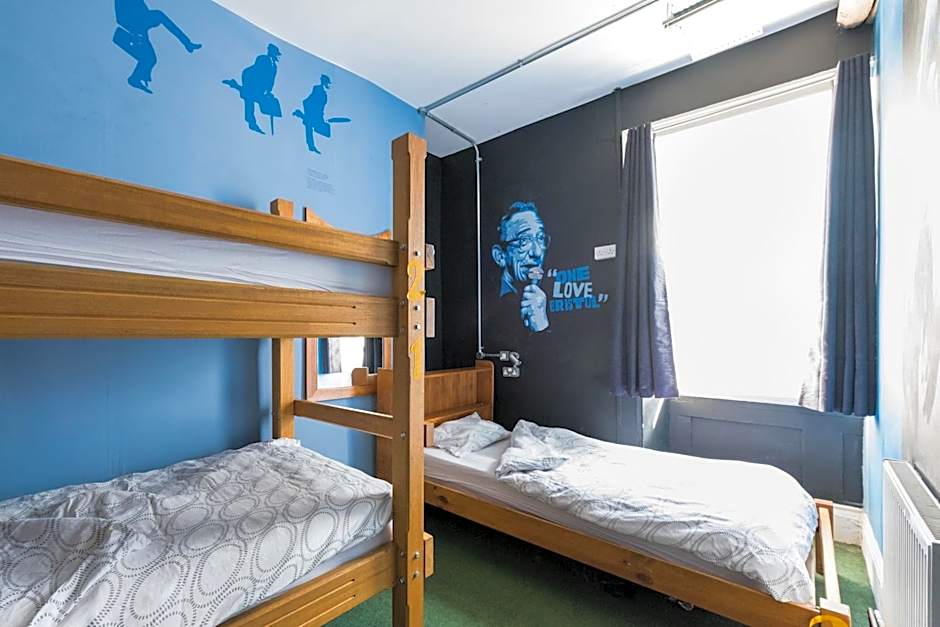 The Full Moon Backpackers