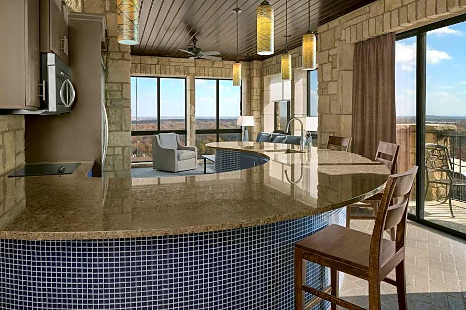 The Oread Lawrence, Tapestry Collection by Hilton