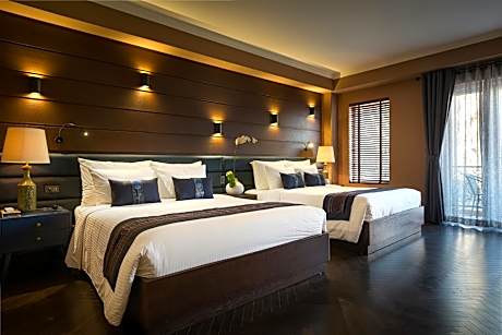 Deluxe Family Room with Balcony