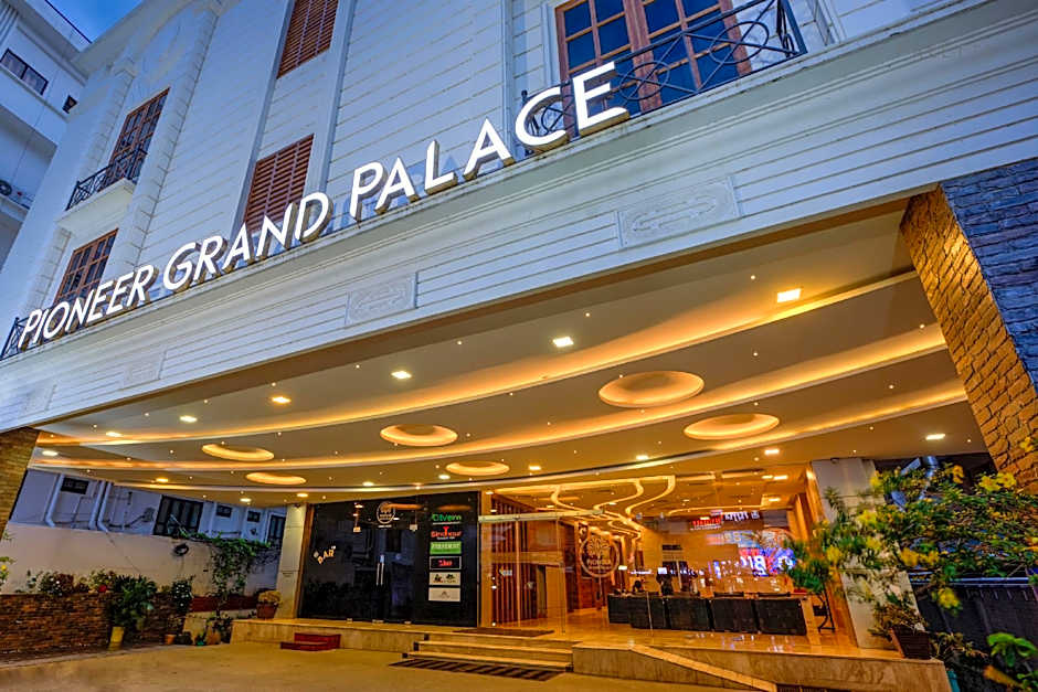 Hotel Pioneer Grand Palace