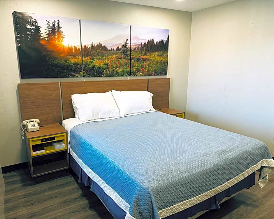 Days Inn by Wyndham Barstow