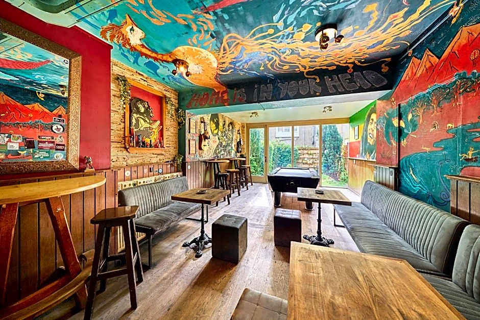 Flying Pig Uptown