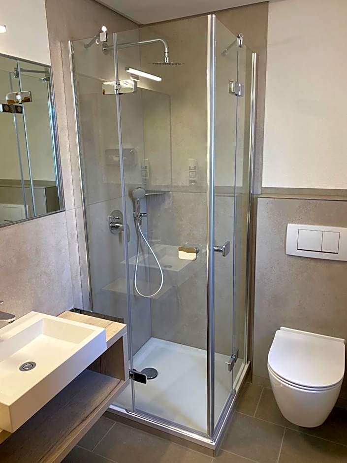 Hotel & Restaurant Kronenhof am Weser-Radweg