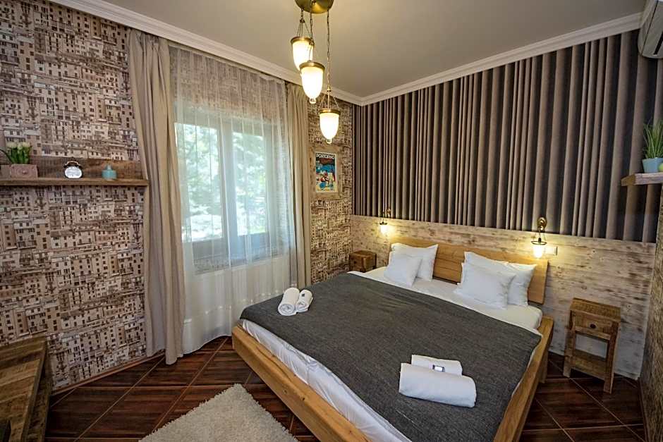 Platan Garden Rooms & Restaurant