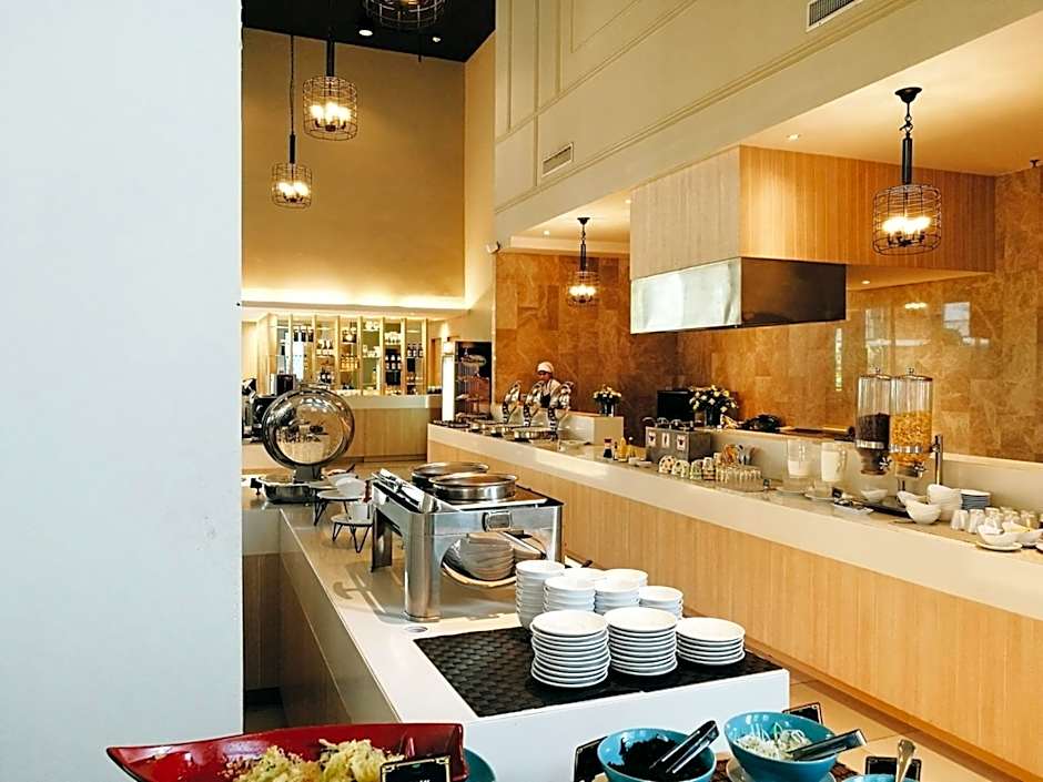 Balcony Courtyard Sriracha Hotel & Serviced Apartments