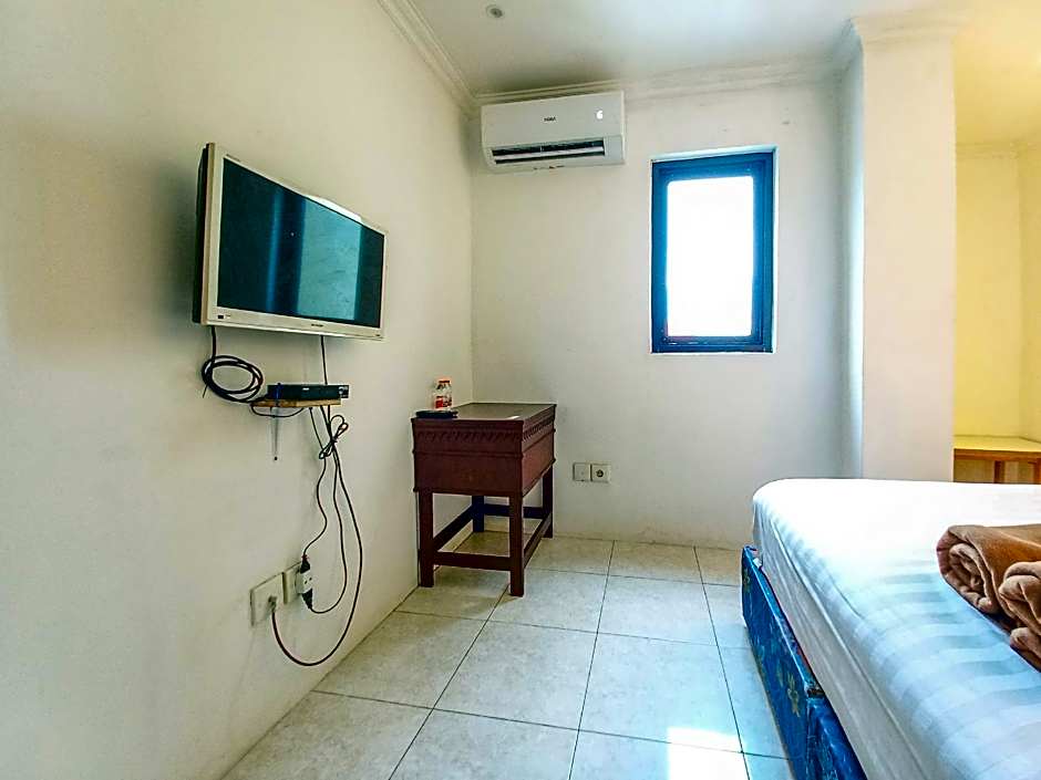 D Hans Hotel Syariah RedPartner near Wisata Religi Sunan Ampel Surabaya