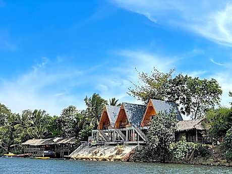 Mount River Petite Boutique by La Family 