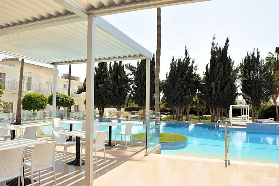 Fedrania Gardens Hotel