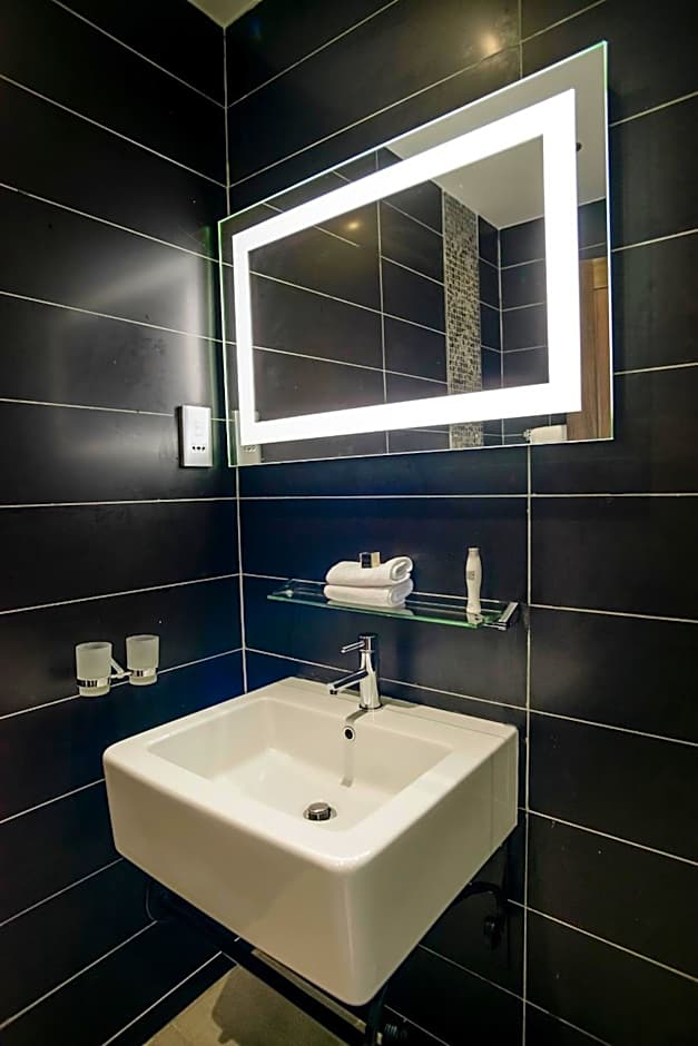 The Landmark Suites Westlands, Nairobi- Next to Westgate Mall