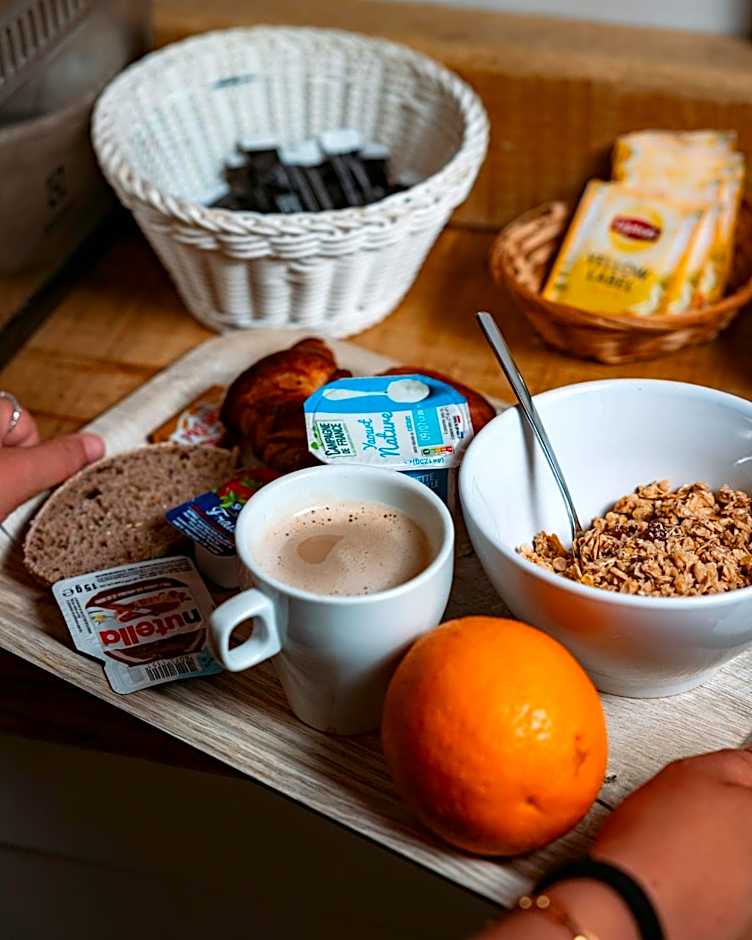 Georges Hostel & Café