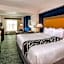 La Quinta Inn & Suites by Wyndham Philadelphia Airport