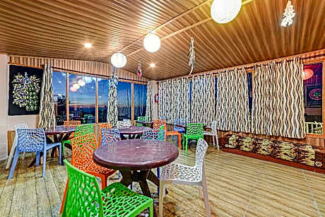 collection O 81877 Pahuna Upvan