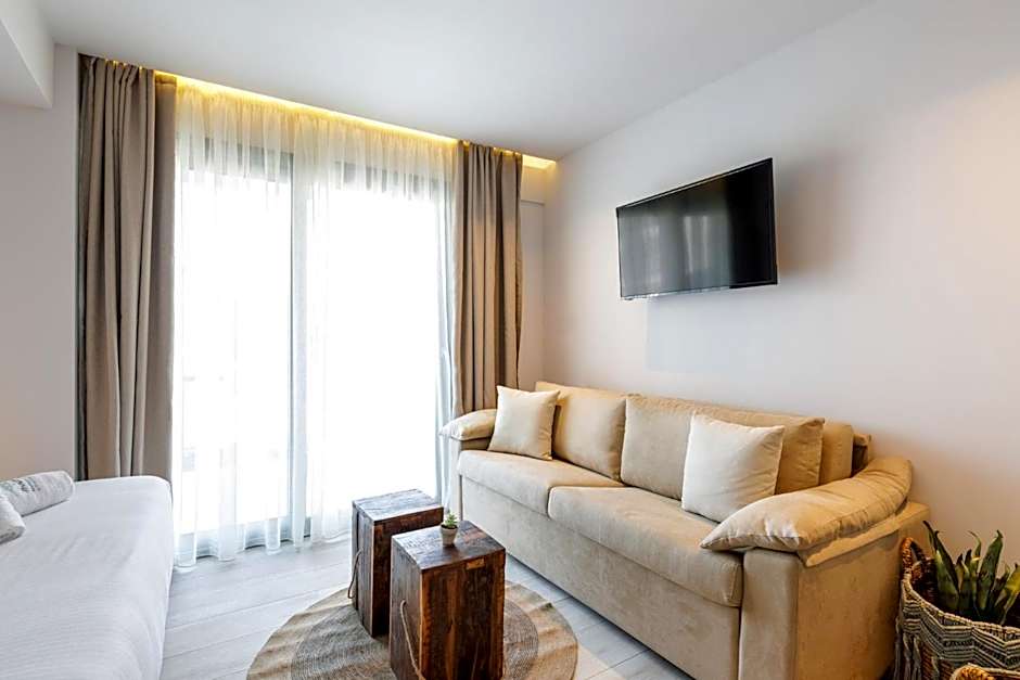 Amalthia Luxury Suites