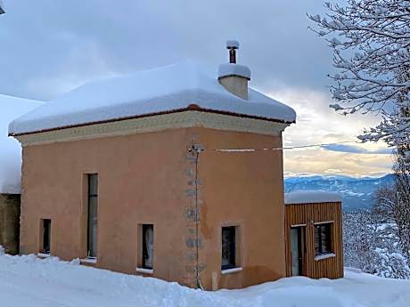 La petite maison Basse Corréo