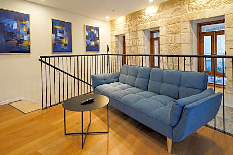 Urbanic Apartments