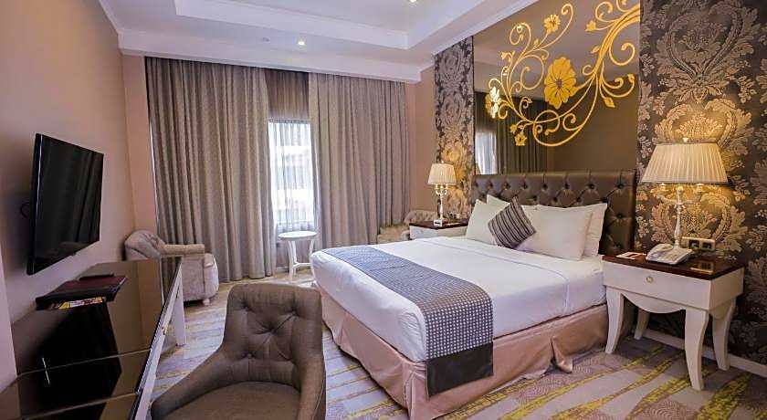 Sutan Raja Hotel And Convention Centre