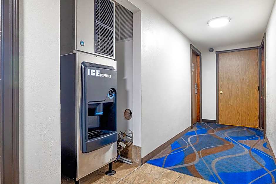 Kennewick Suites