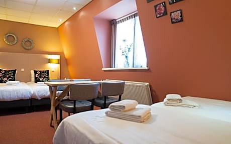 Quadruple Room with Bath