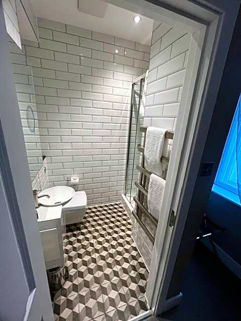 One Warwick Park Hotel