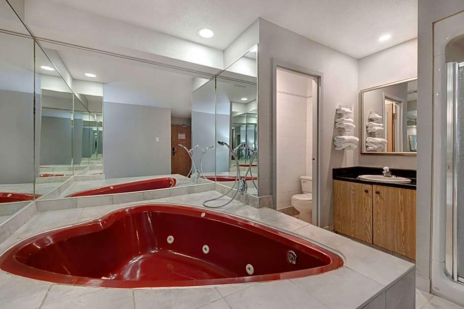 Days Inn by Wyndham Niagara Falls Near The Falls