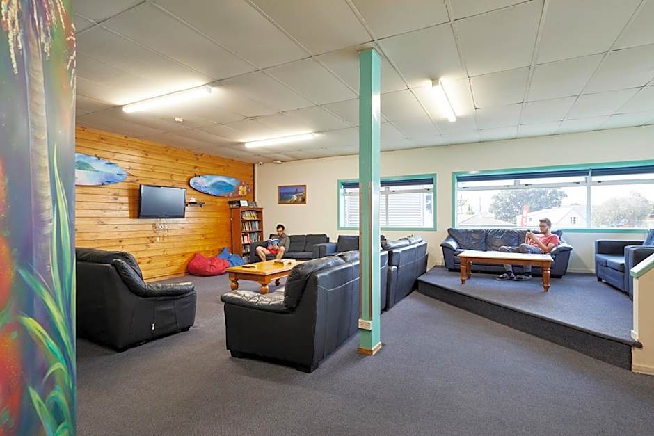 Pacific Coast Lodge and Backpackers