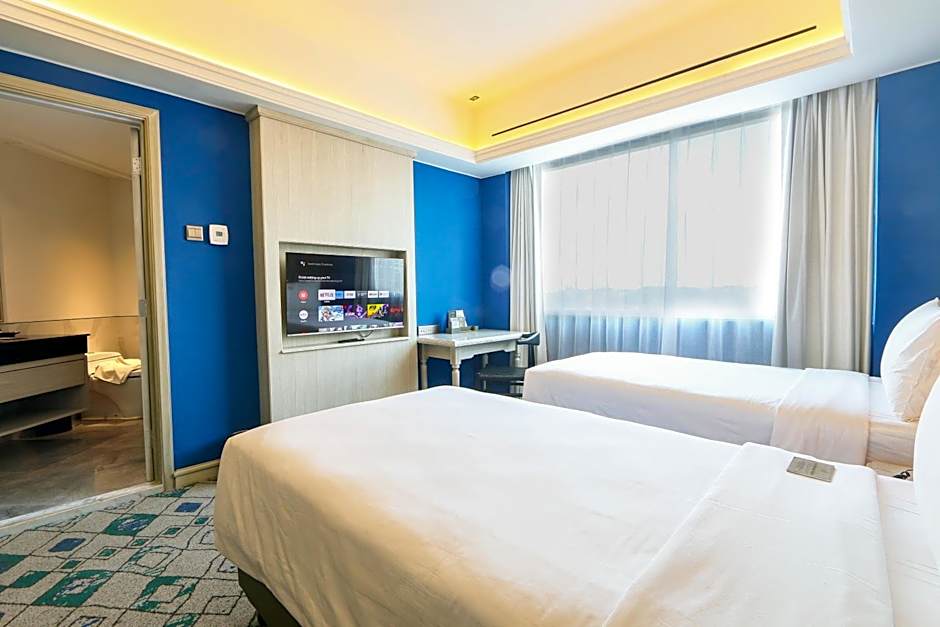 Photo 1 of 4 of Deluxe Premier 2 Beds