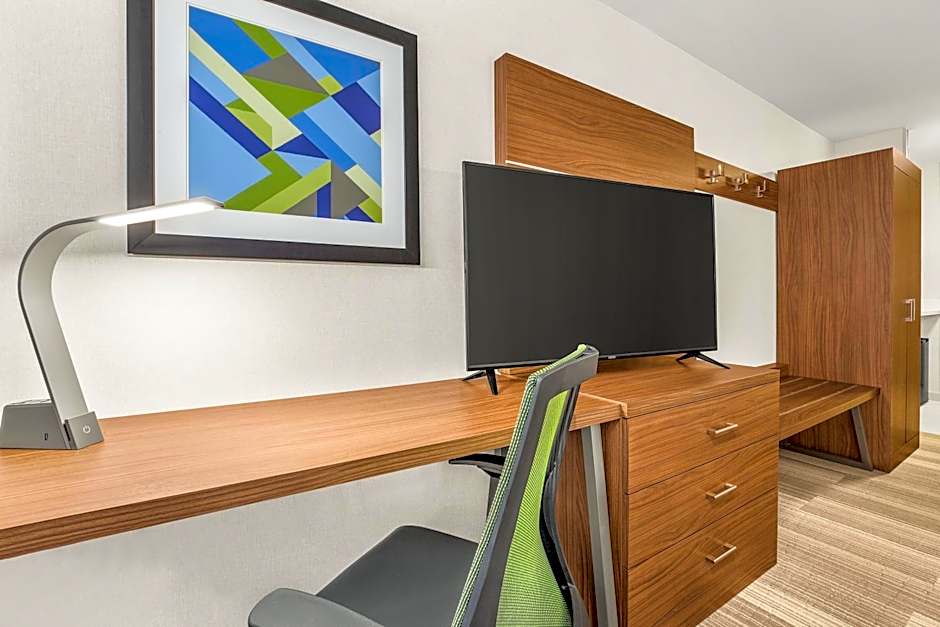 Holiday Inn Express Hotel & Suites Tacoma By IHG