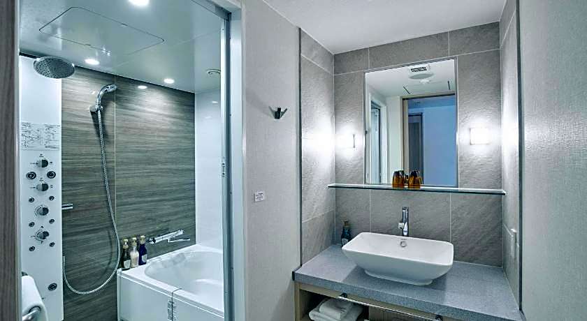 Hotel Traveltine Kyoto Kiyamachi