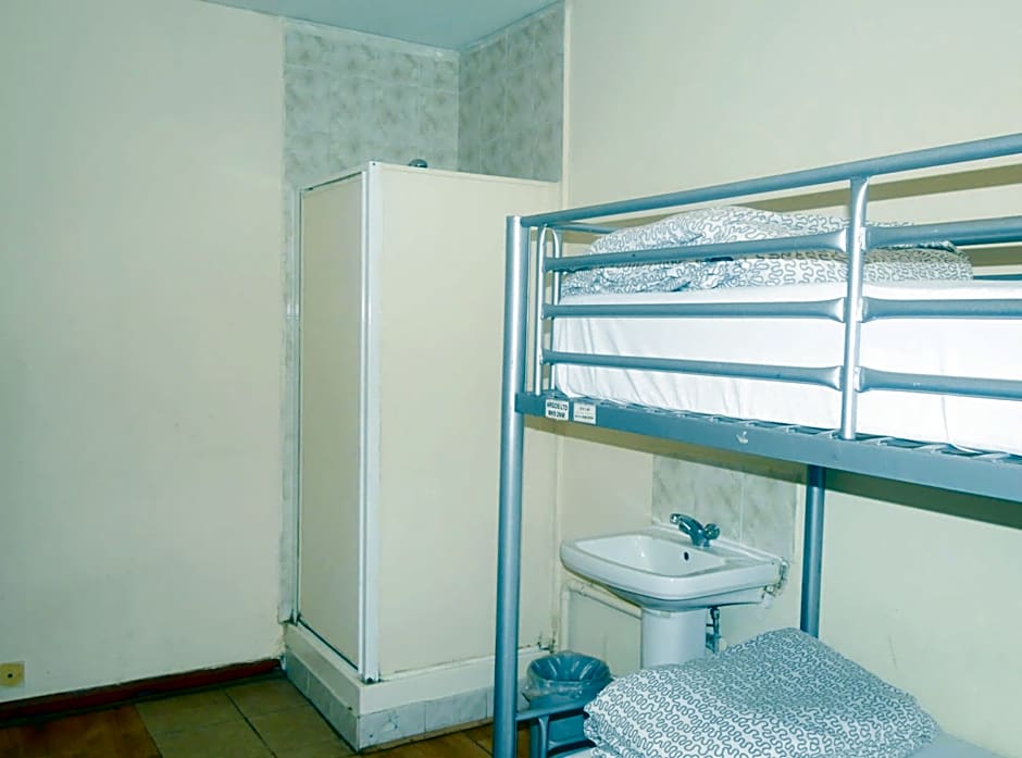 Kensal Green Backpackers 2