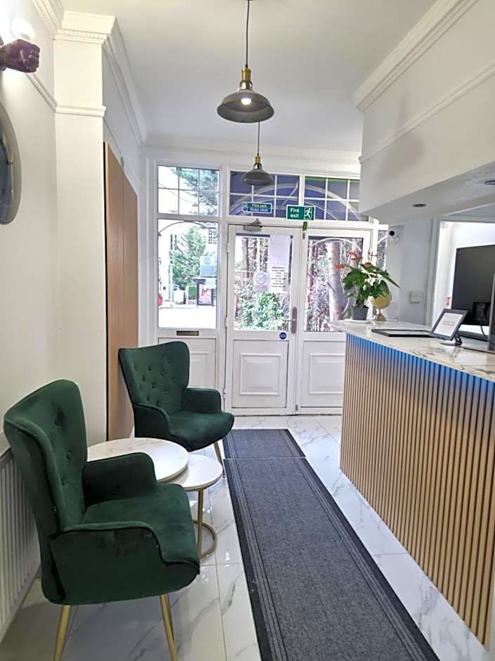 Golders Park Hotel