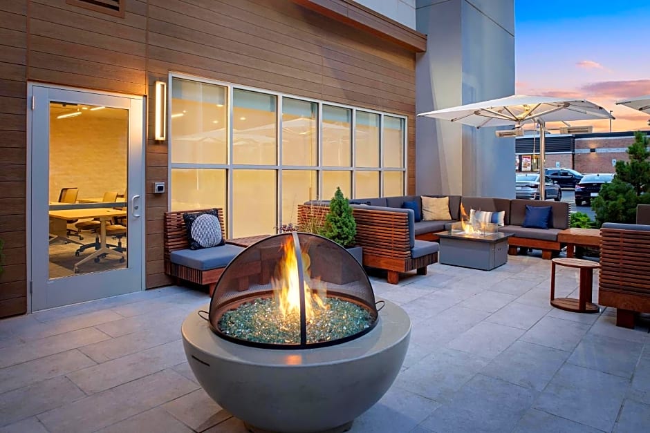 Element New York Wood Ridge