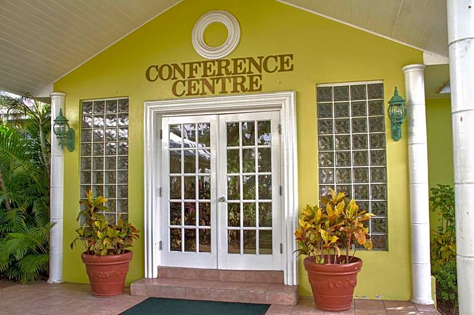 Bay Gardens Hotel