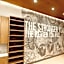 Hotel Zessa Orange County Airport, a DoubleTree by Hilton