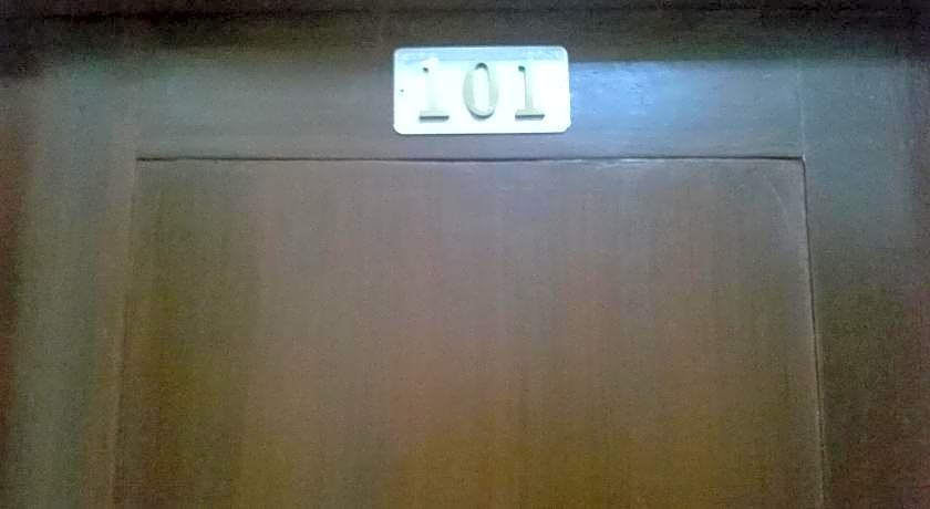 Meaco Royal Hotel Anilao