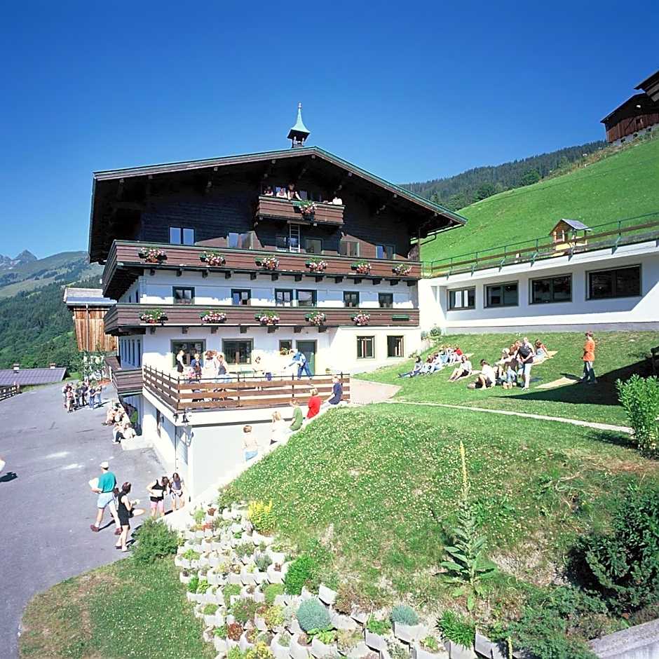 Ski In-Ski Out - Gästehäuser Saalbach-Hinterglemm - Wallegghof Christianhof