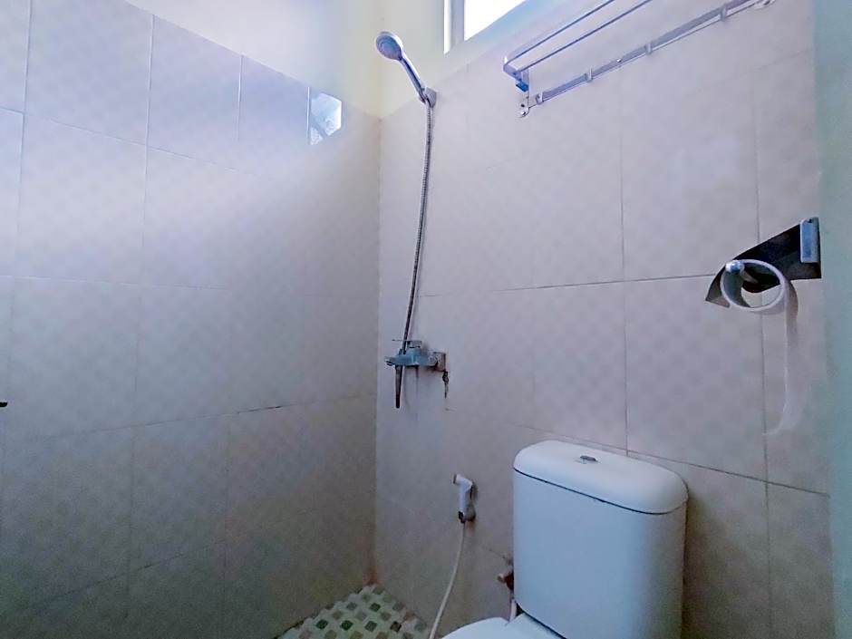 Djati Homestay Redpartner near Gor Djarum Kudus