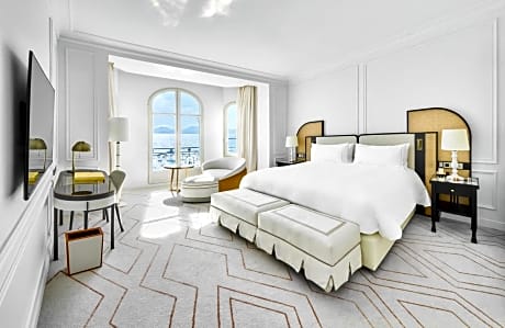 Premium King Room with Sea View