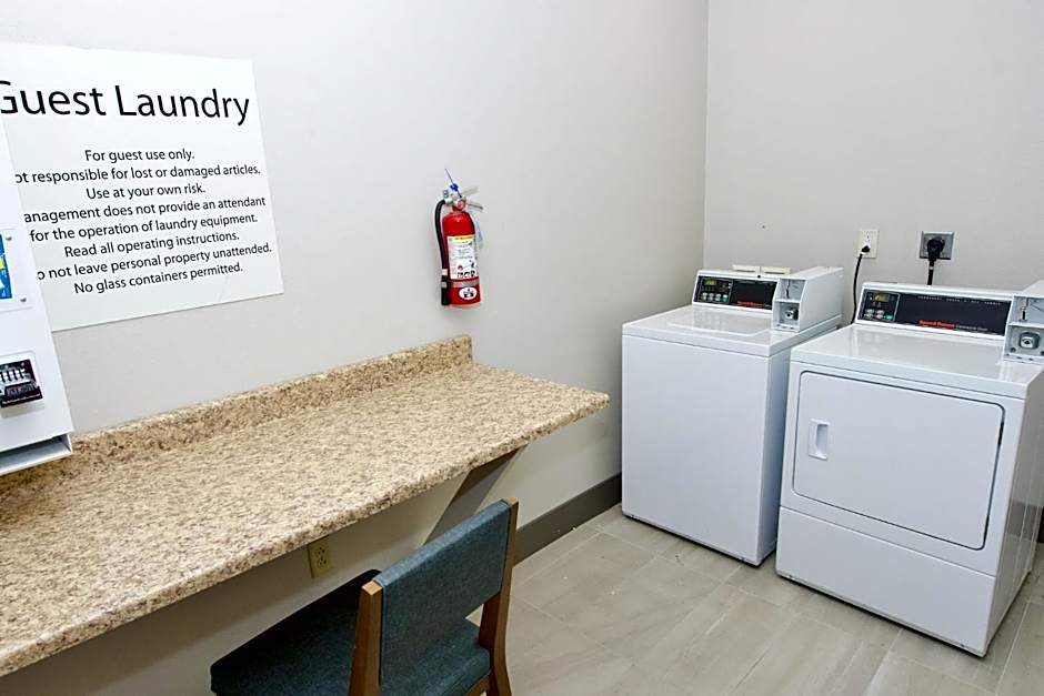 Holiday Inn Express Hotel & Suites St Charles By IHG