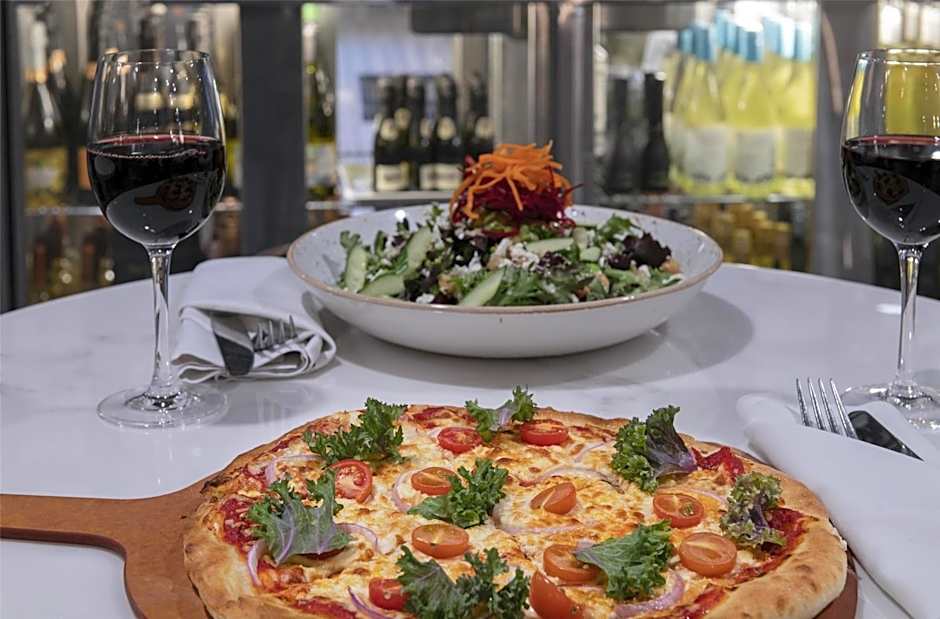 DoubleTree by Hilton West Edmonton