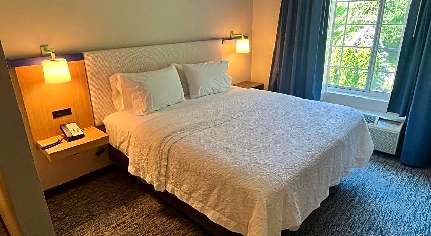 Garner Hotel Mahwah By IHG