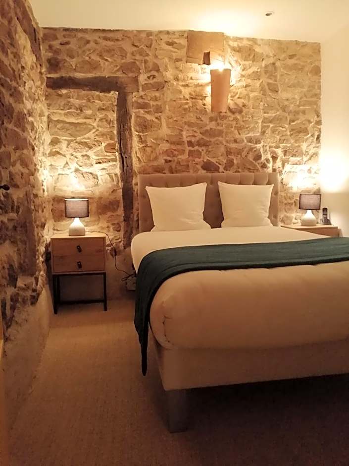 Logis Hôtel et Spa le Savigny