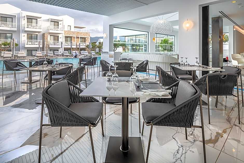 Diamond Deluxe Hotel - Adults Only